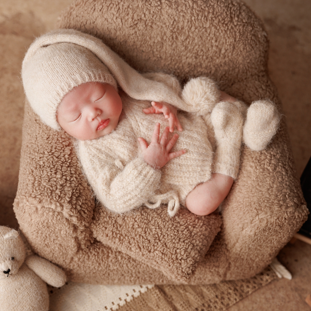 Knitted Newborn Photoshoot Out - Baby Clothing On Sale recensione e prezzo